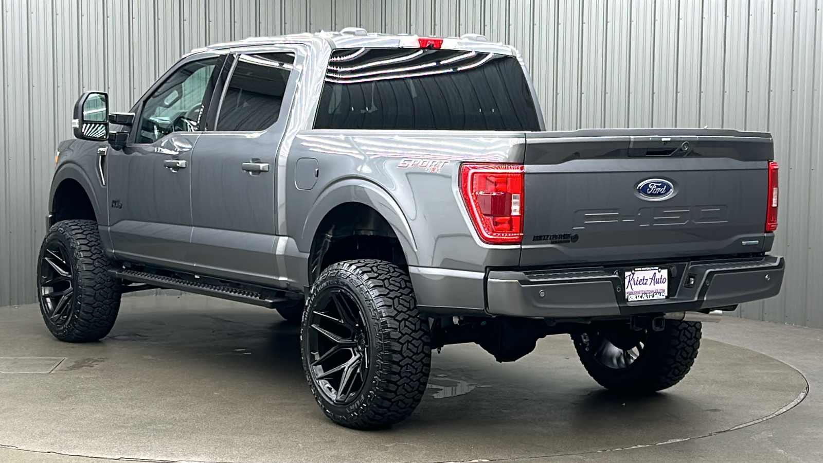 2023 Ford F-150 XLT 3