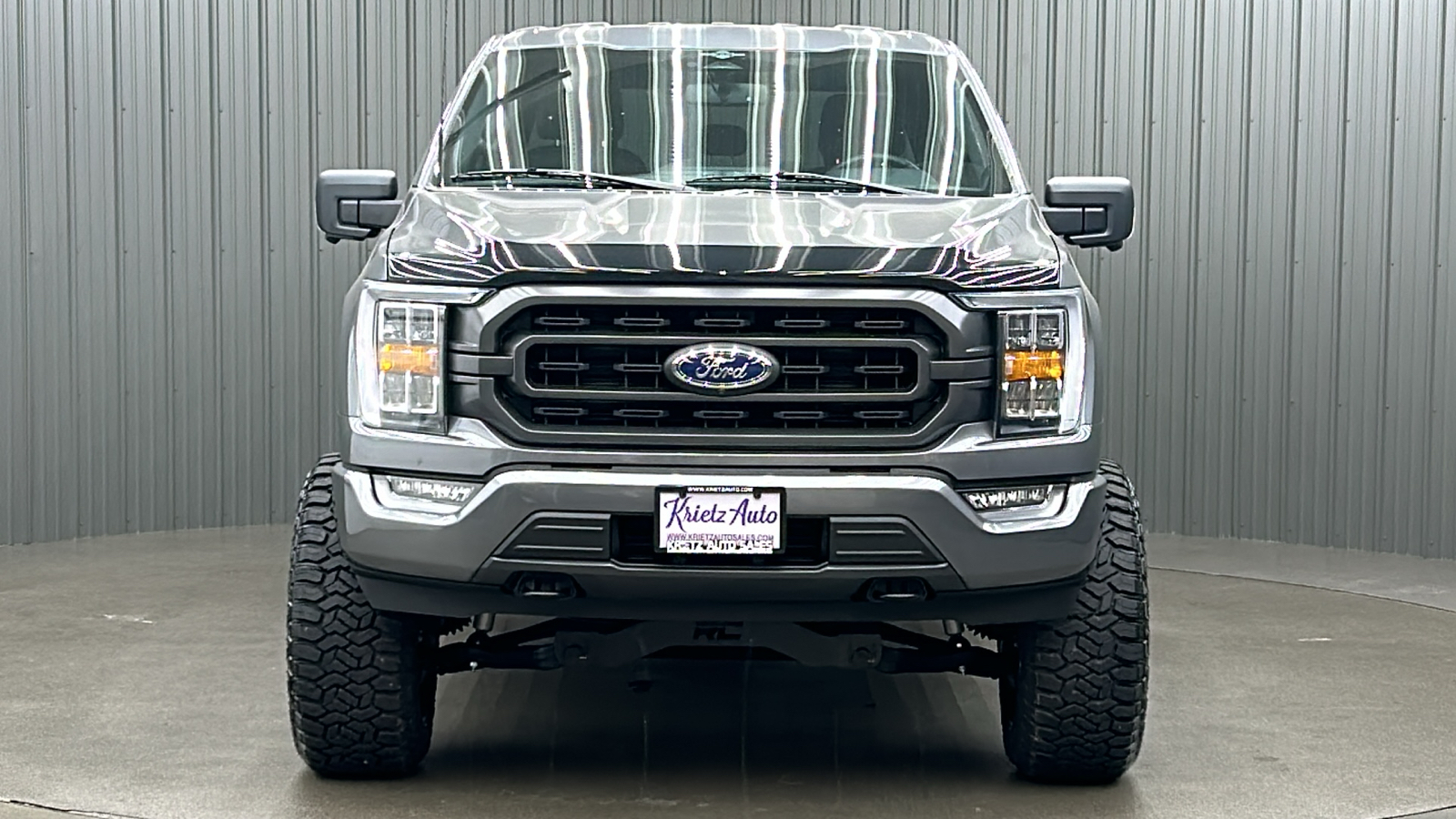 2023 Ford F-150 XLT 8