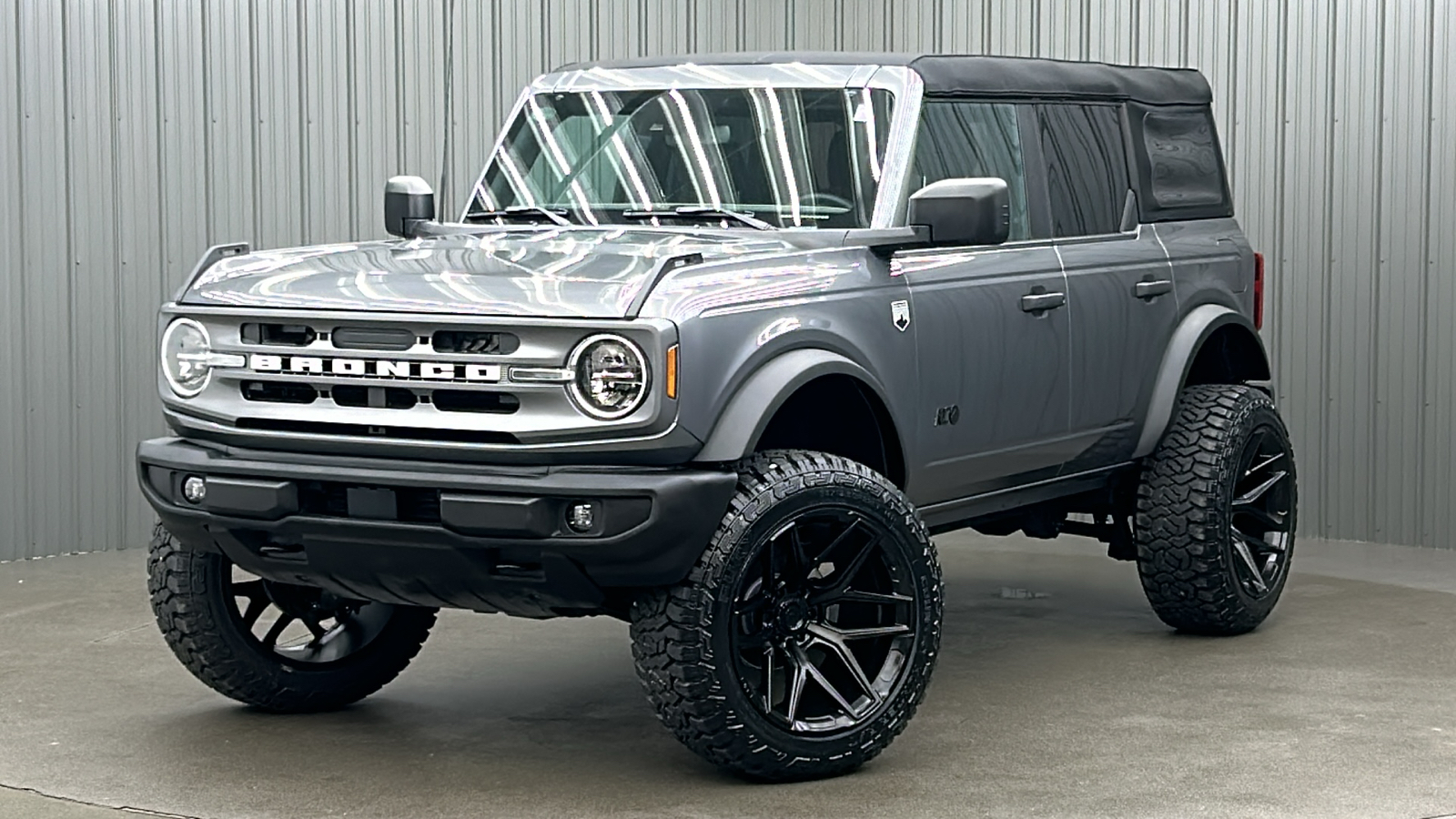 2023 Ford Bronco Big Bend 1