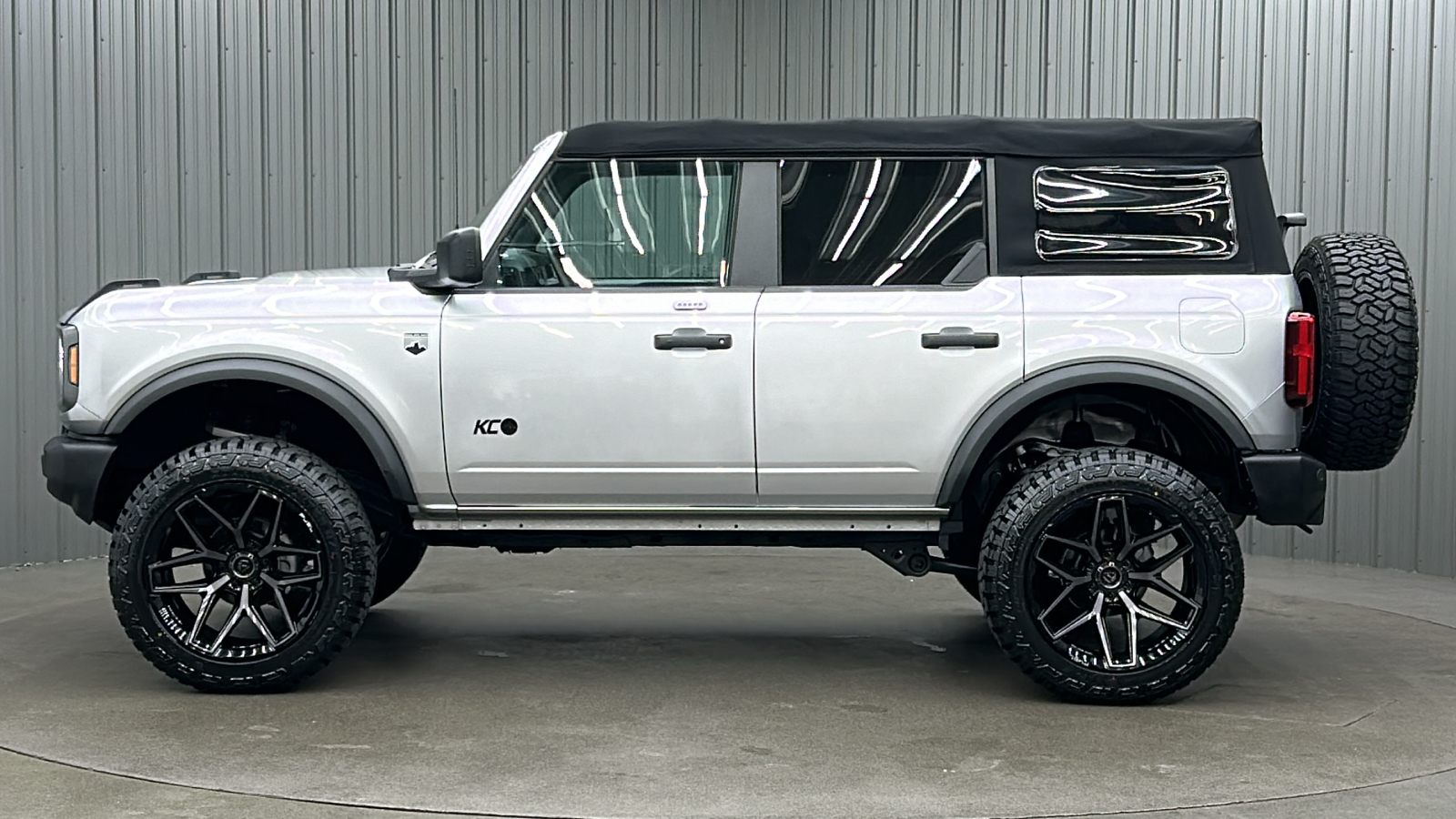 2022 Ford Bronco Big Bend 2