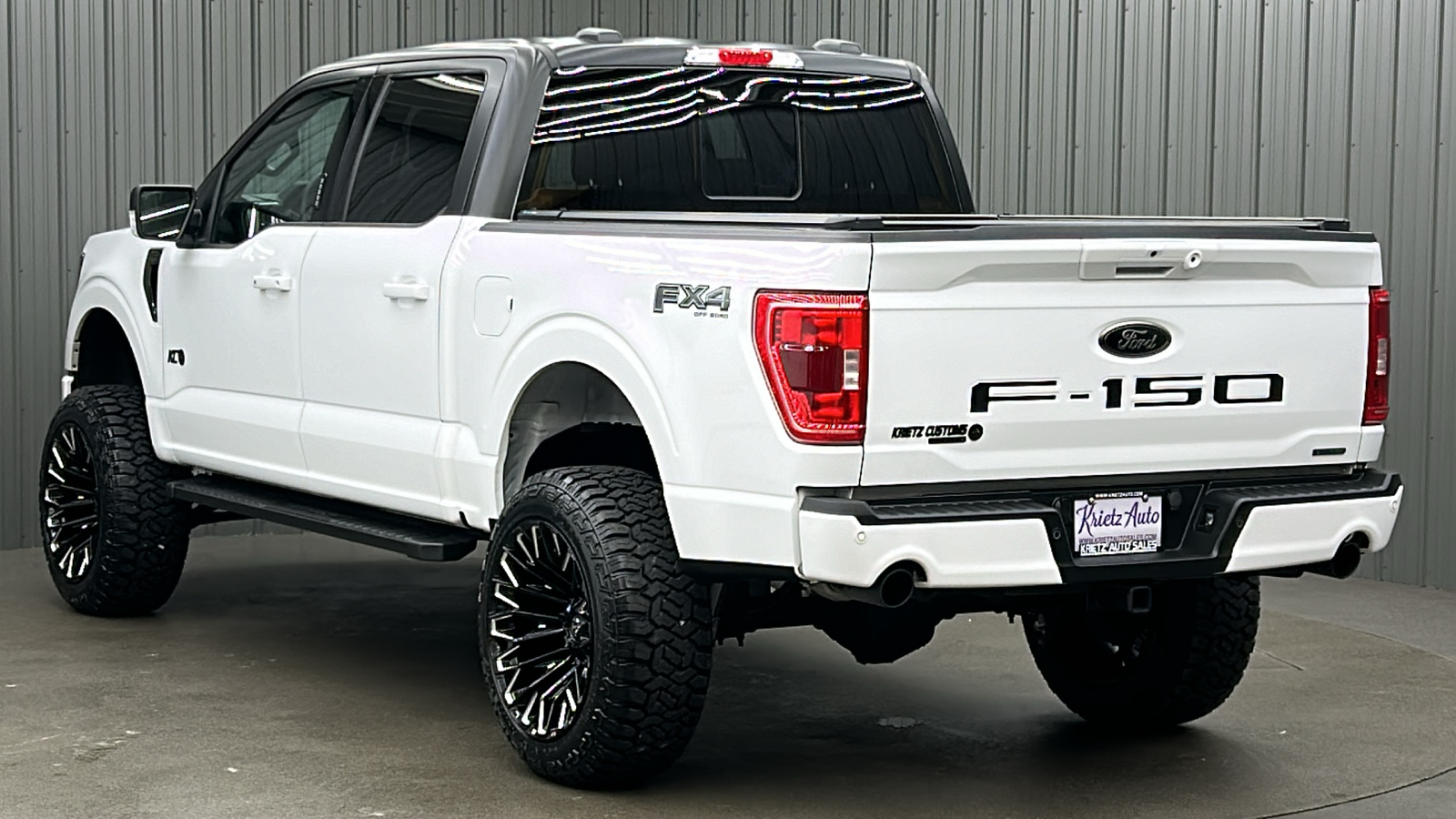 2023 Ford F-150 XLT 3