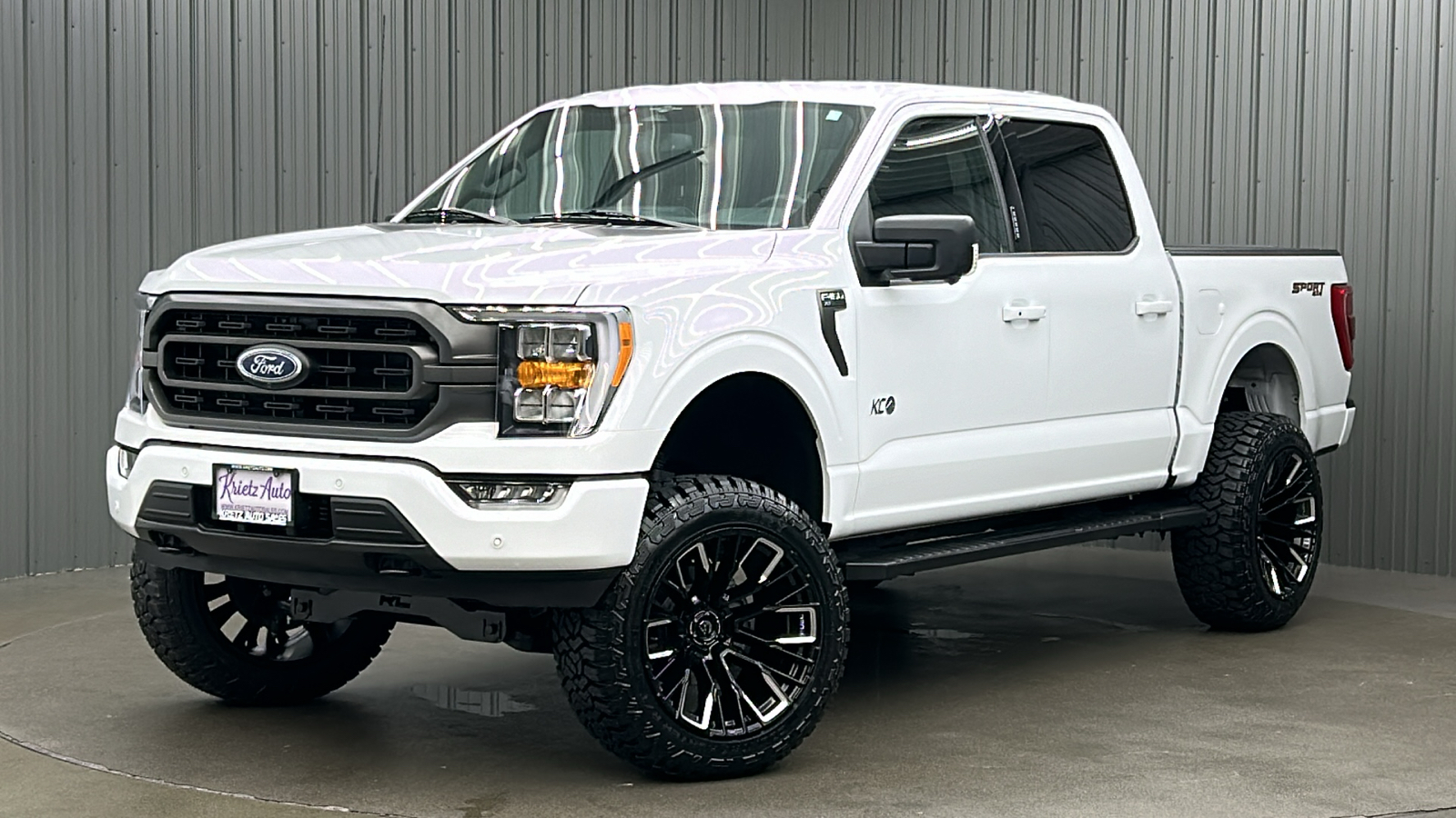 2023 Ford F-150 XLT 1