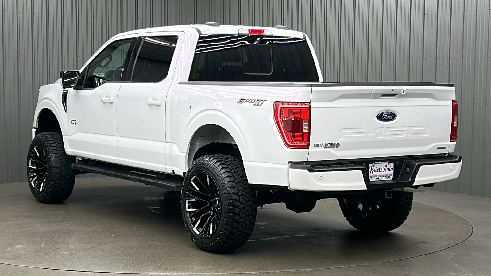 2023 Ford F-150 XLT 3