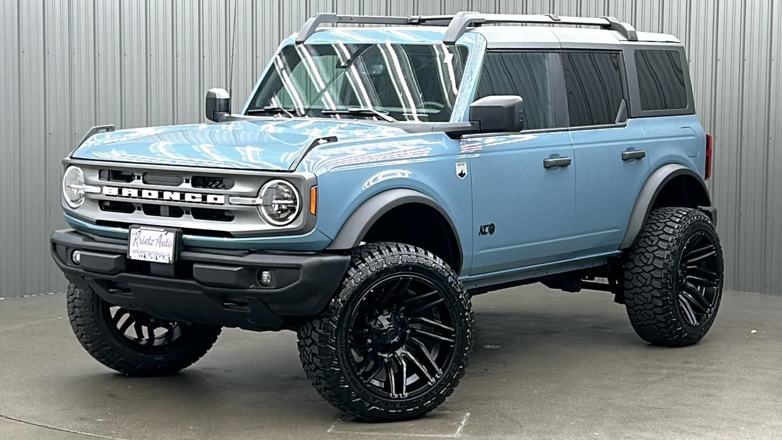 2023 Ford Bronco Big Bend 1