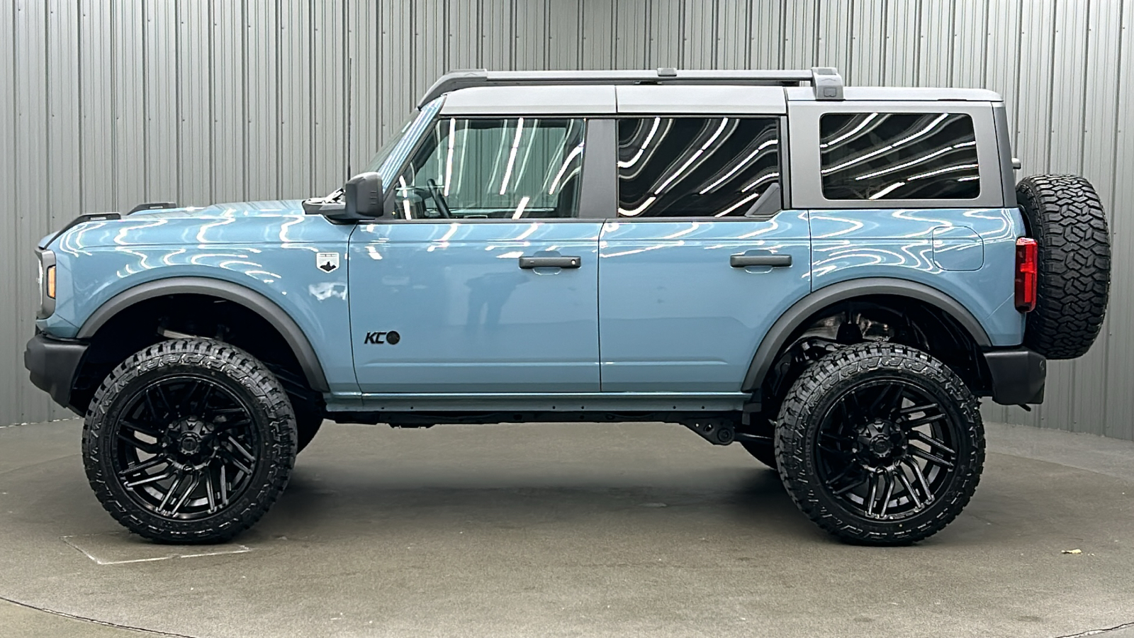 2023 Ford Bronco Big Bend 2