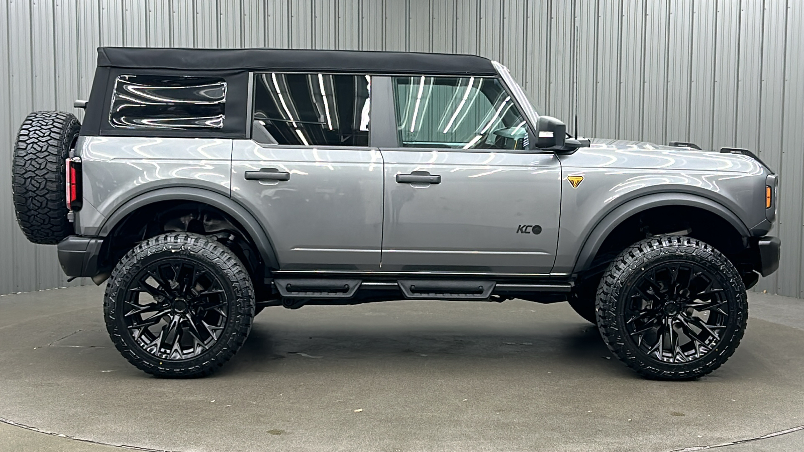 2023 Ford Bronco Badlands 6