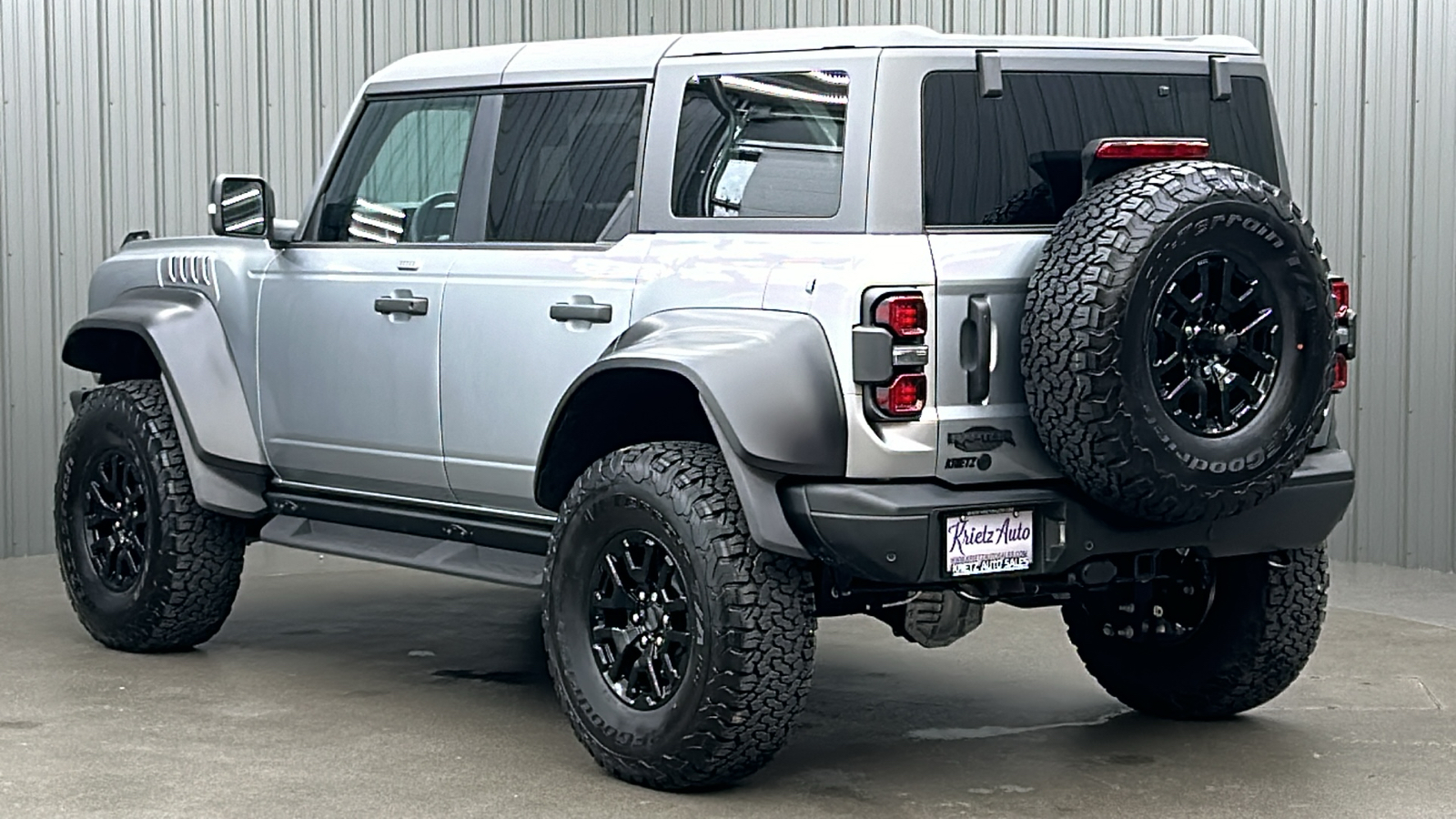 2023 Ford Bronco Raptor 3