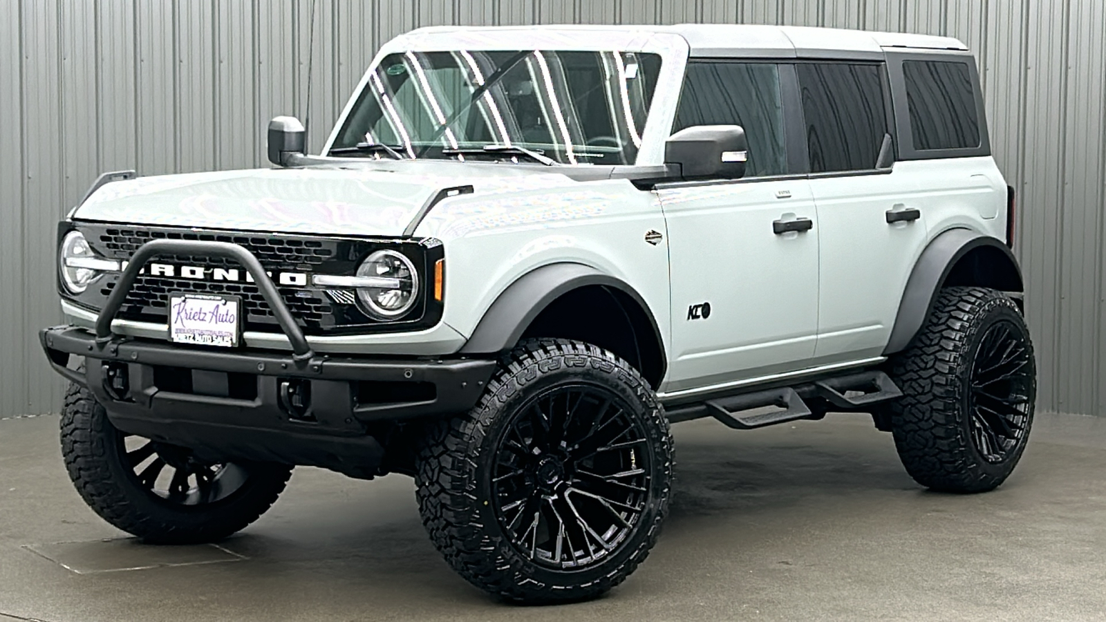 2023 Ford Bronco Wildtrak 1