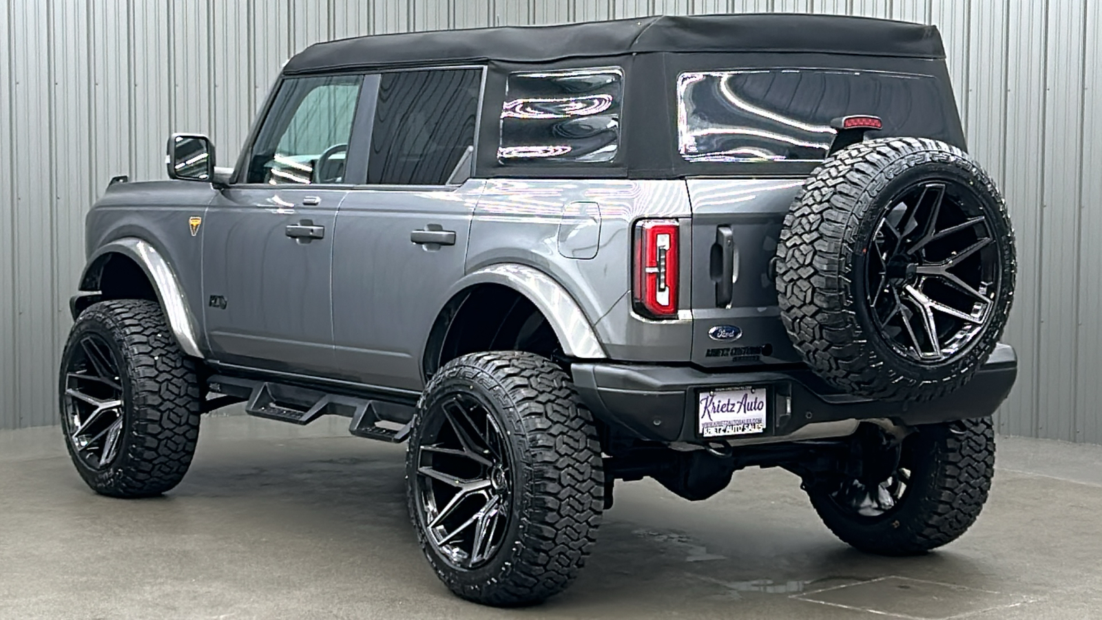 2023 Ford Bronco Badlands 3