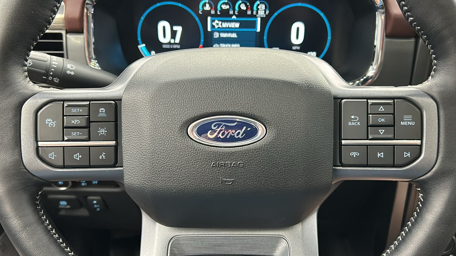 2023 Ford F-150 Lariat 28