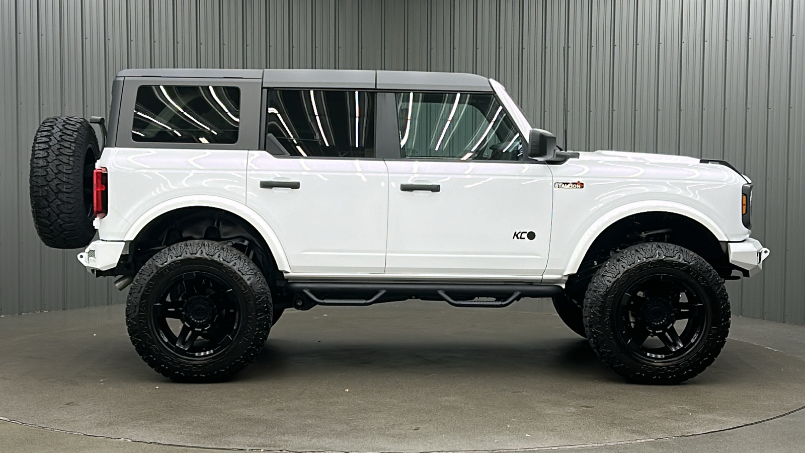 2023 Ford Bronco  6