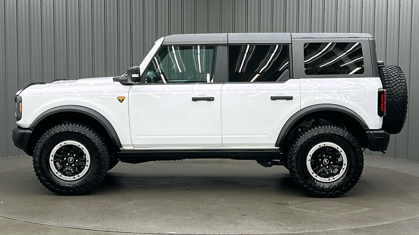 2023 Ford Bronco Badlands 2