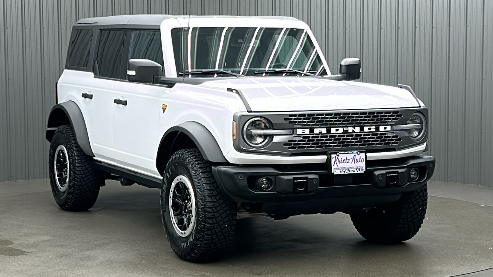 2023 Ford Bronco Badlands 7