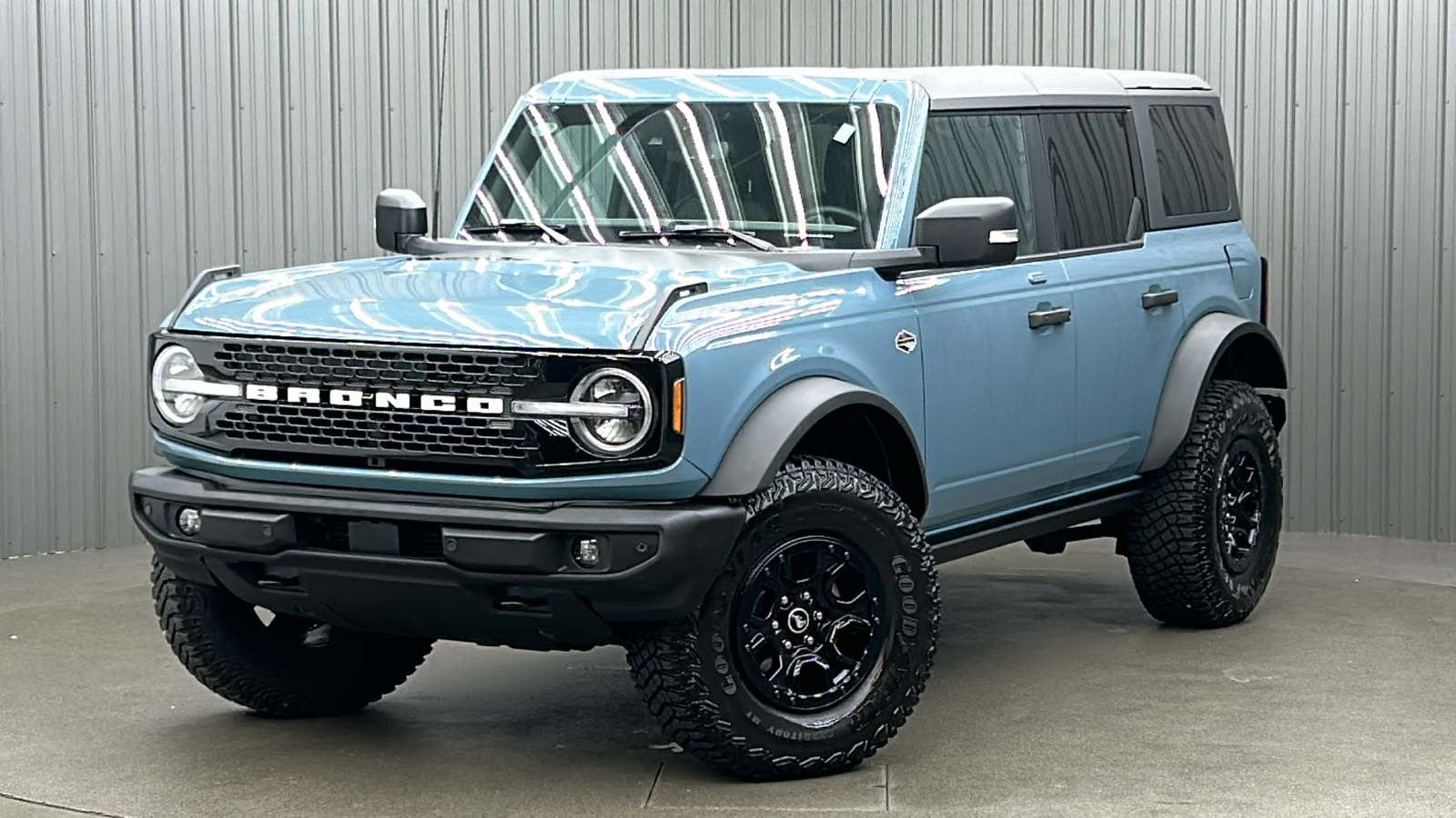 2022 Ford Bronco Wildtrak 1