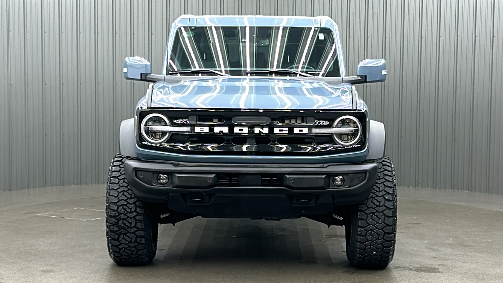 2023 Ford Bronco Outer Banks 8