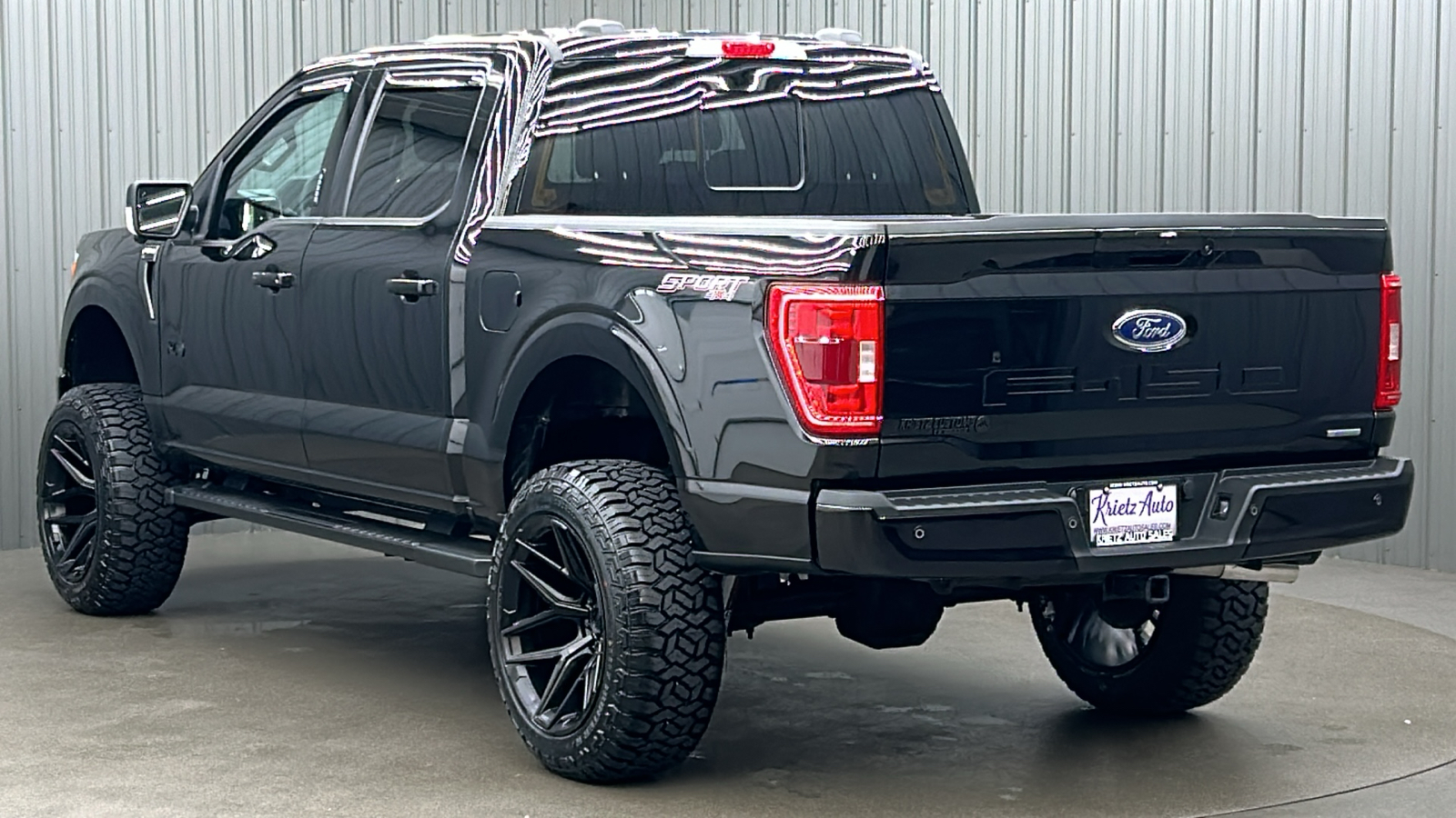 2023 Ford F-150 XLT 3