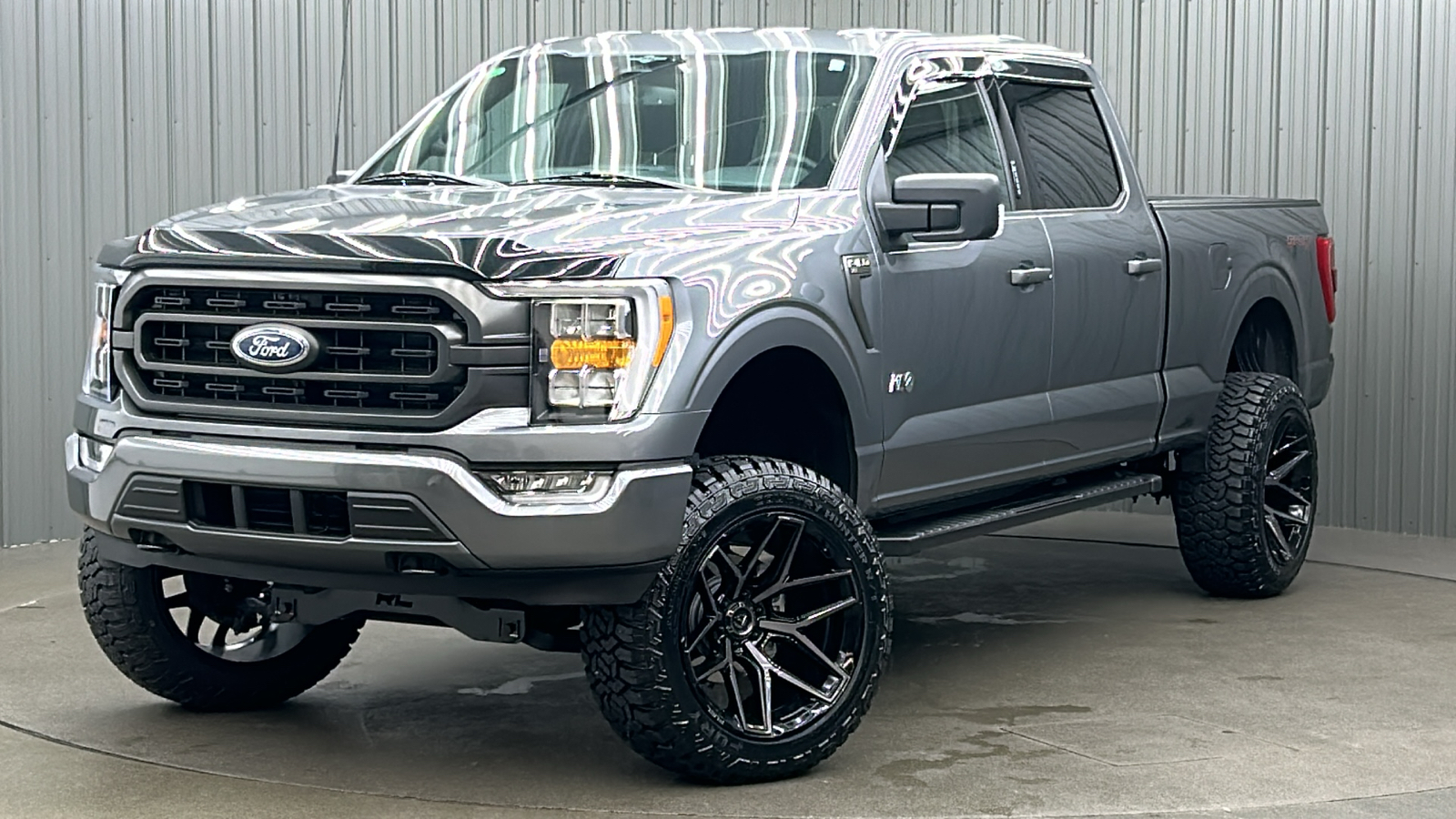 2023 Ford F-150 XLT 1