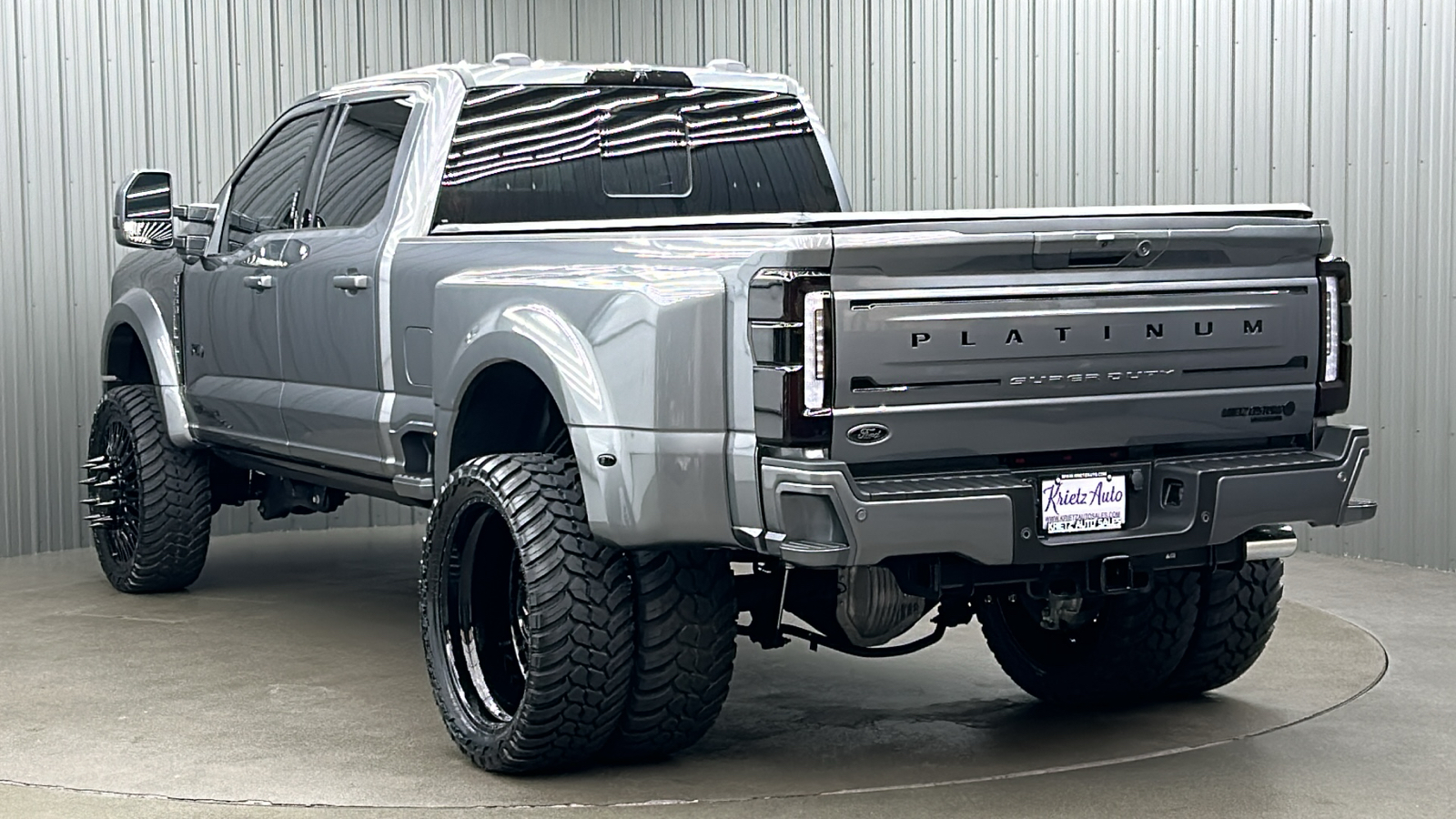 2024 Ford F-450SD Platinum 3