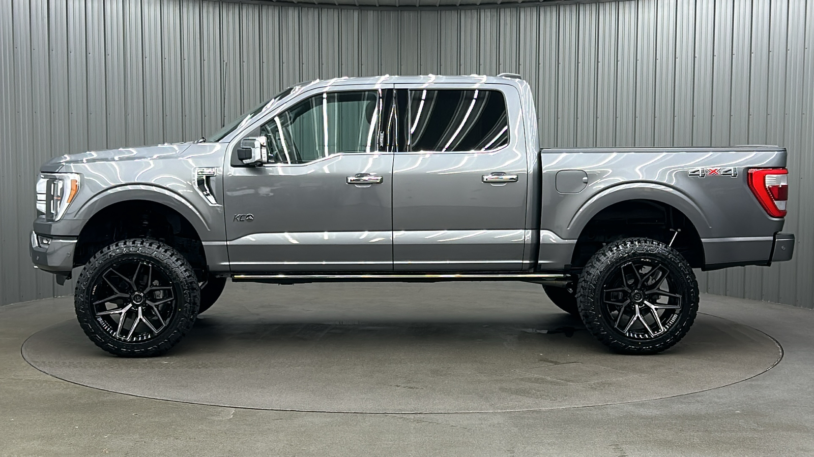 2023 Ford F-150 Platinum 2