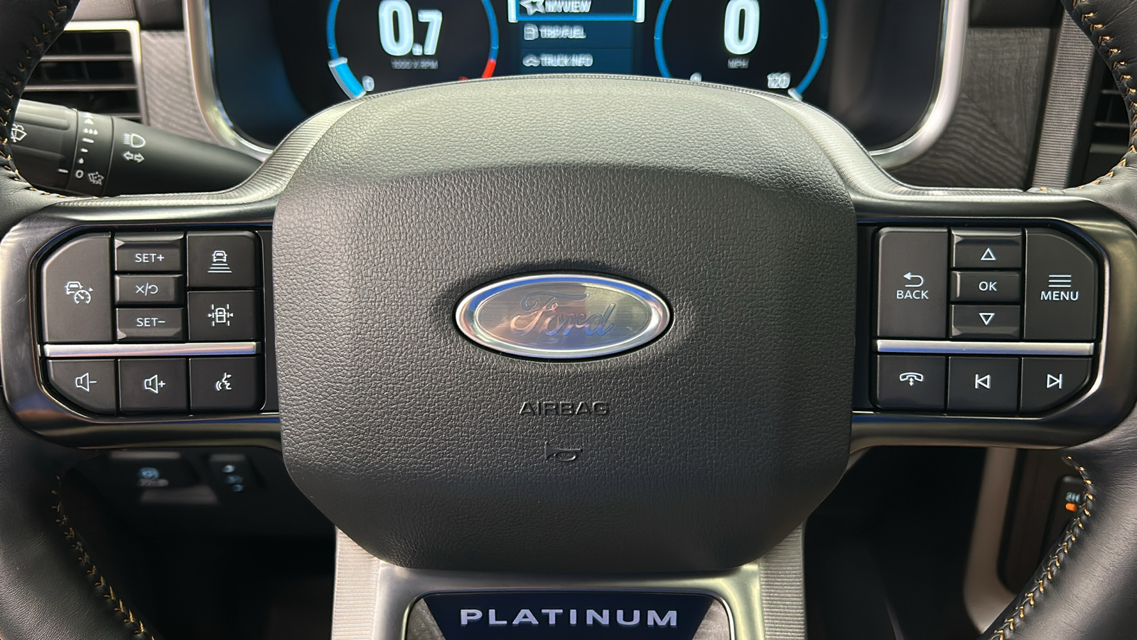 2023 Ford F-150 Platinum 25