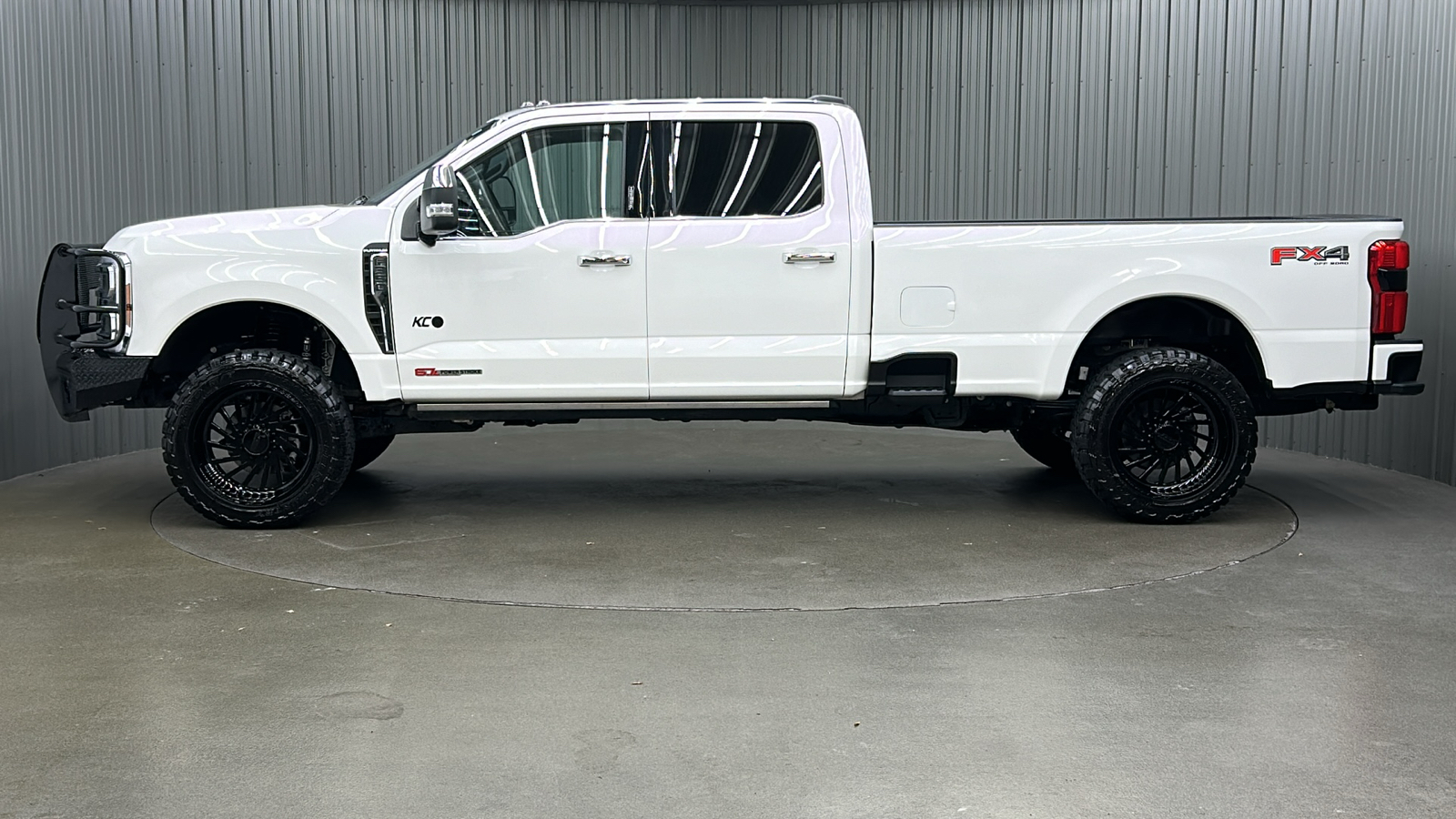 2024 Ford F-350SD Platinum 2