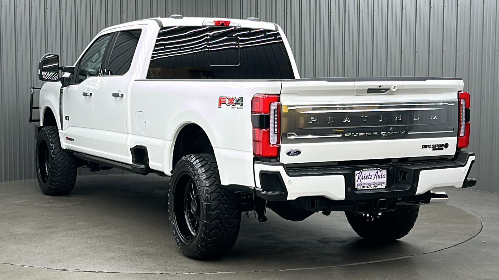 2024 Ford F-350SD Platinum 3