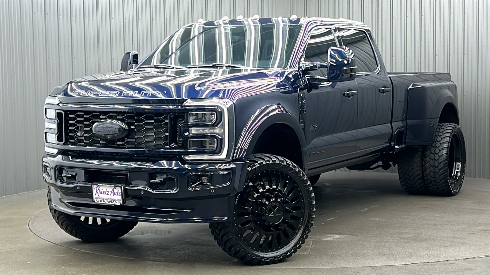 2023 Ford F-450SD Platinum 1