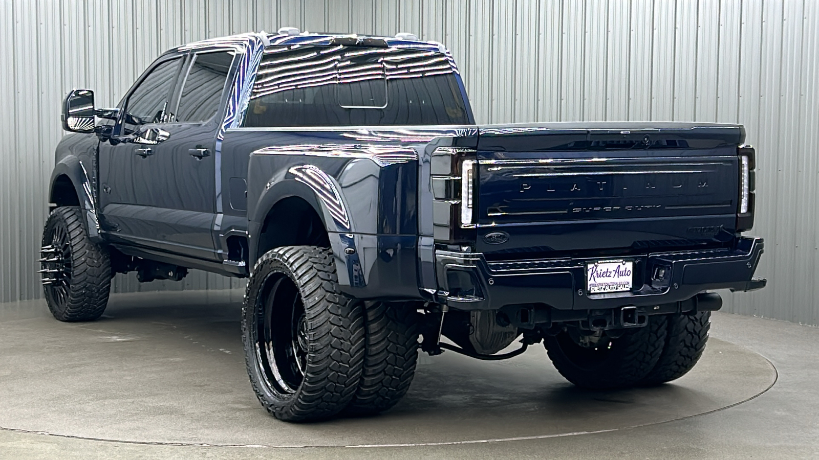 2023 Ford F-450SD Platinum 3