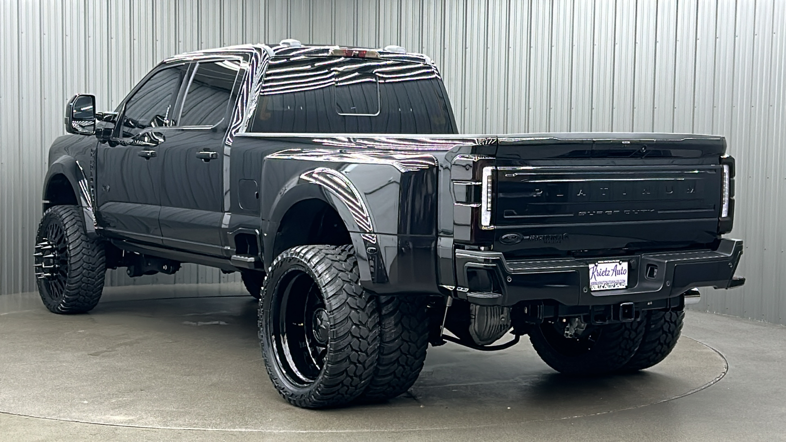 2024 Ford F-450SD Platinum 3