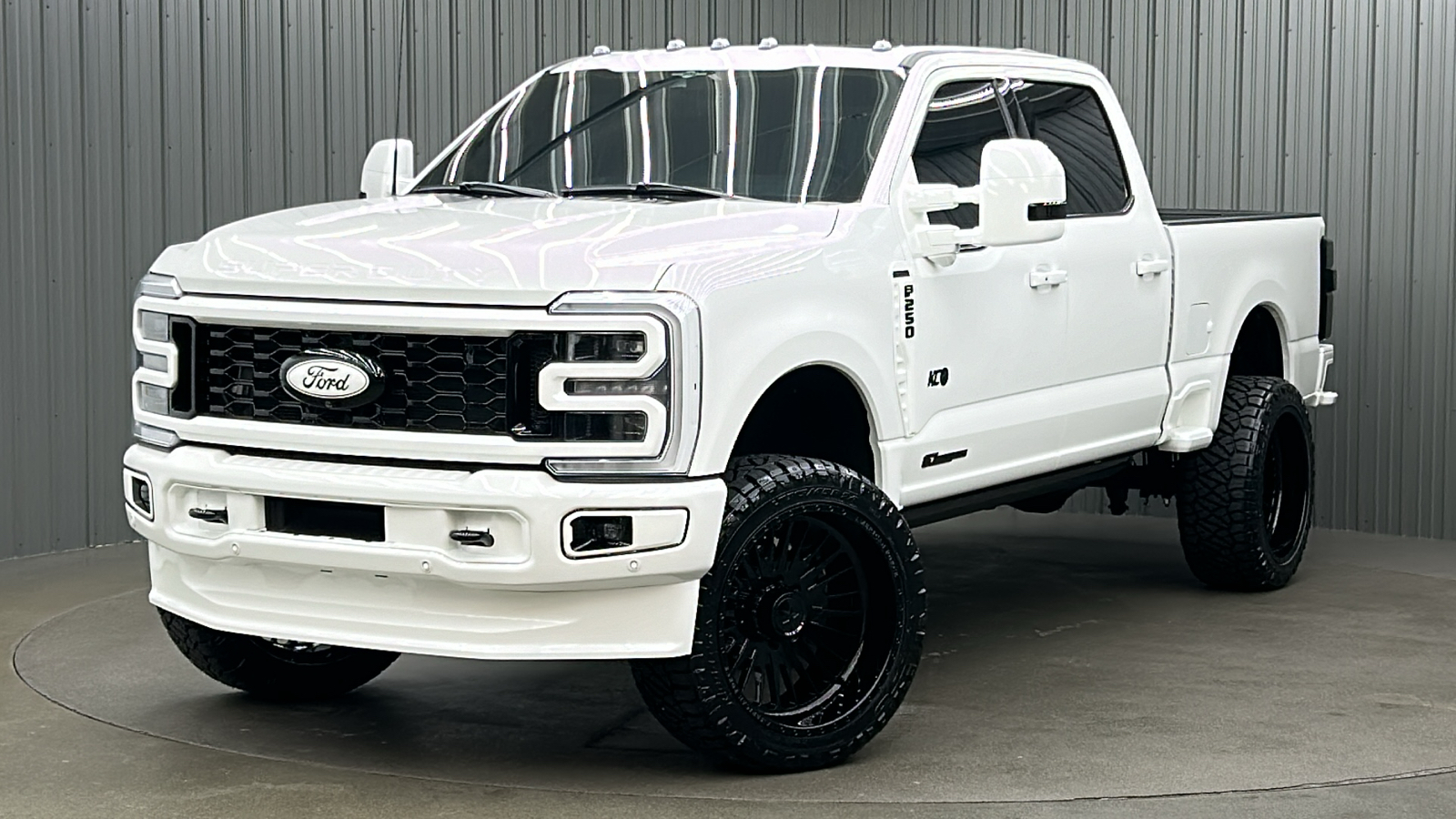 2023 Ford F-250SD Platinum 1