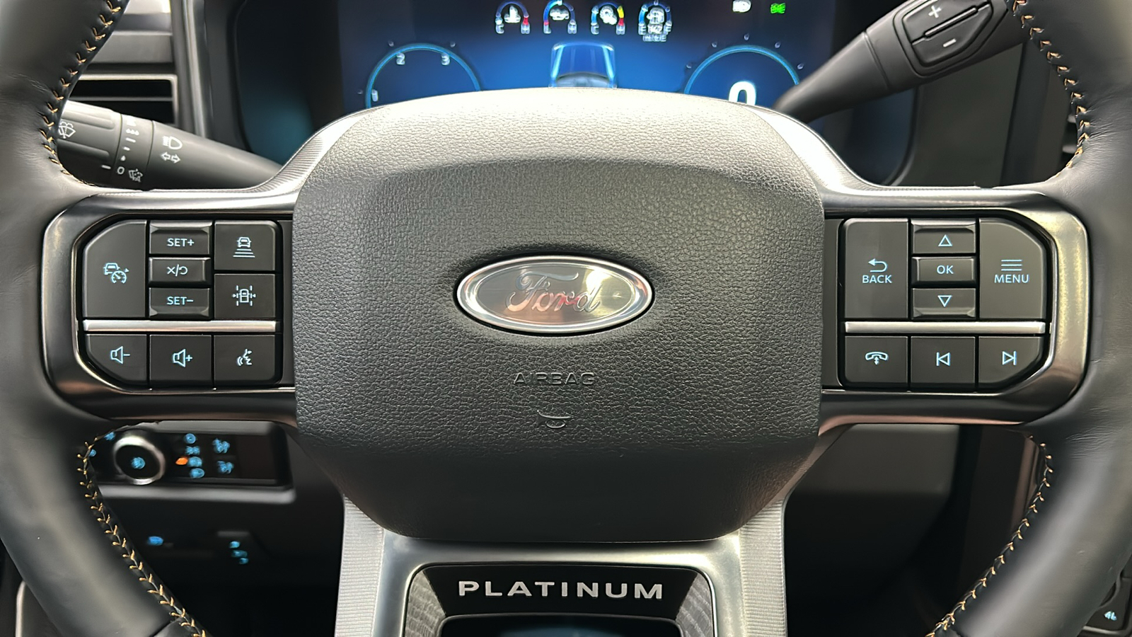 2023 Ford F-250SD Platinum 29