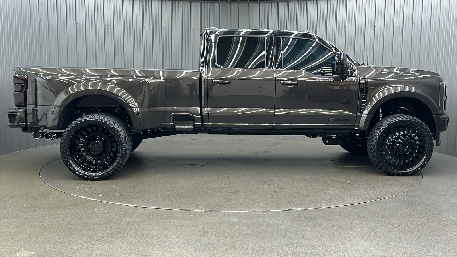 2024 Ford F-450SD Limited 6