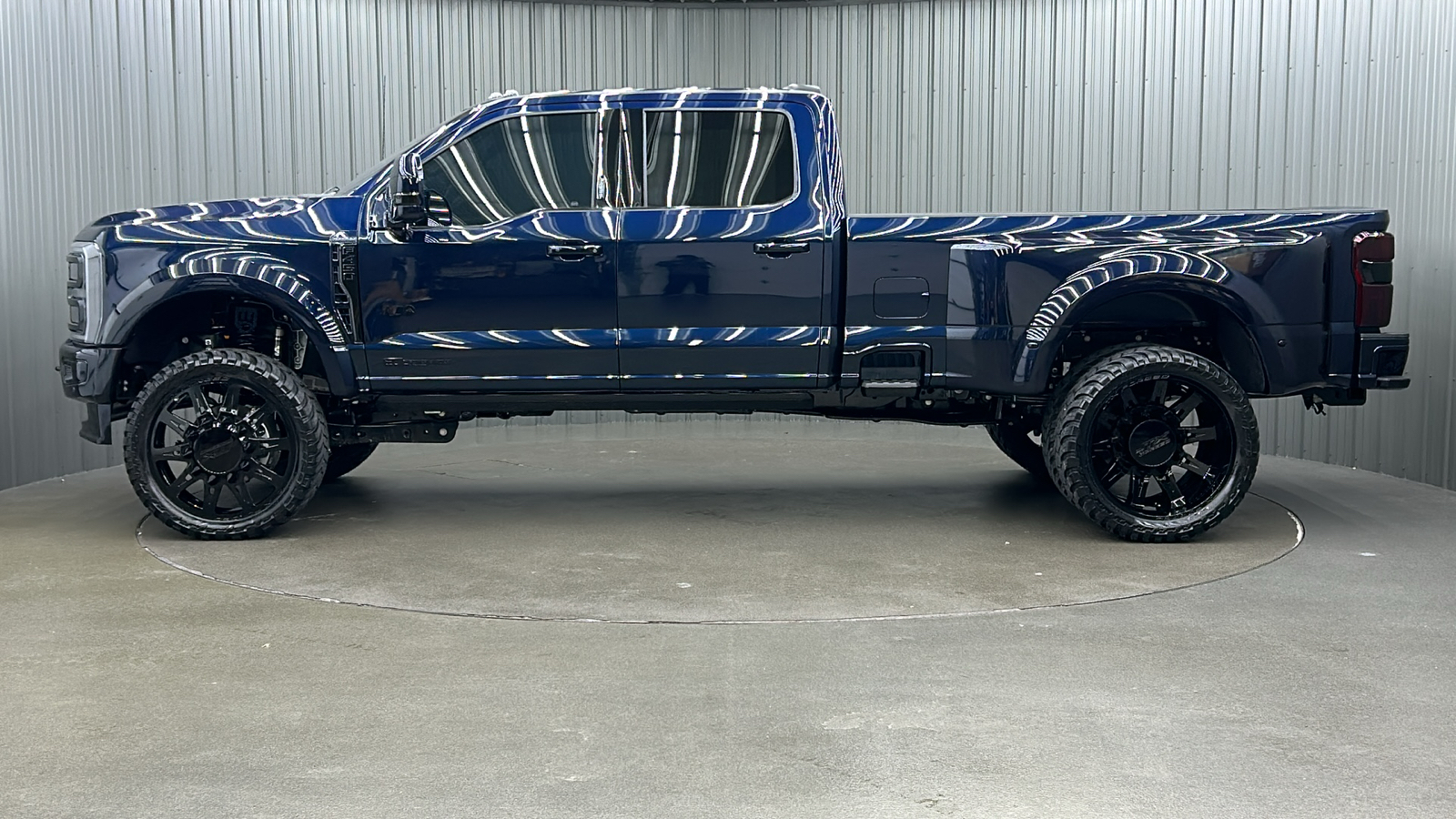 2024 Ford F-450SD Platinum 2