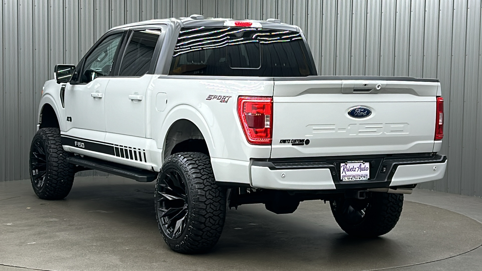 2023 Ford F-150 XLT 3