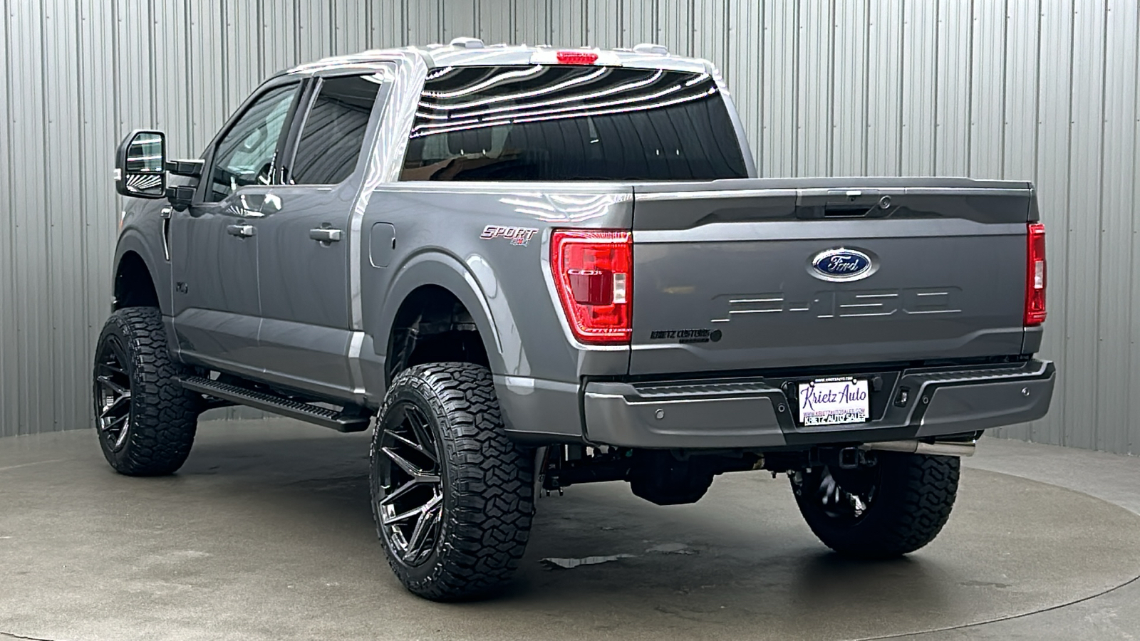 2023 Ford F-150 XLT 3