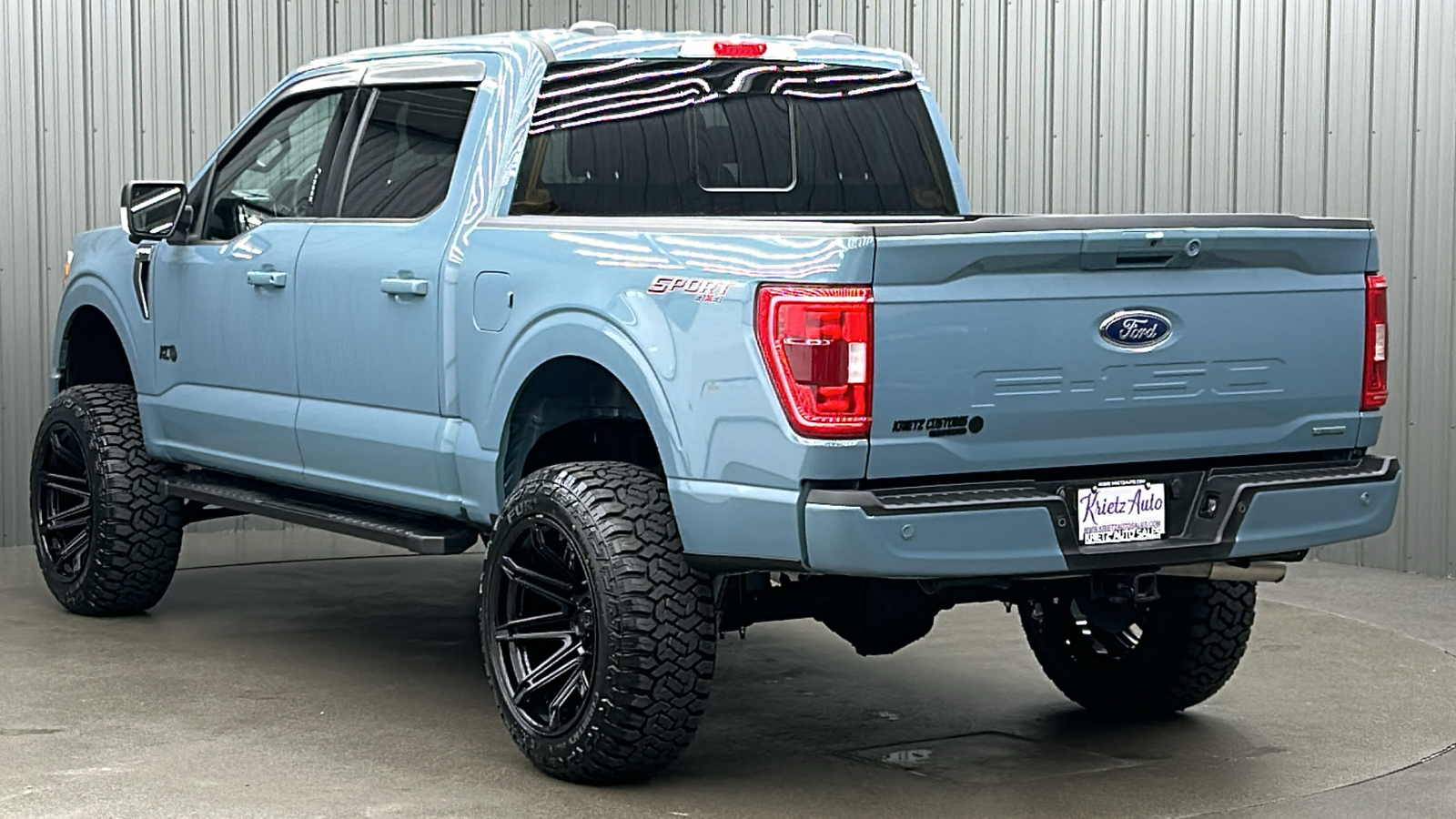 2023 Ford F-150 XLT 3