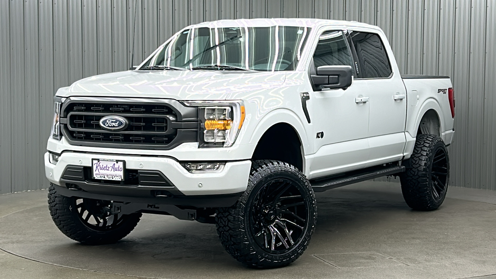 2023 Ford F-150 XLT 1