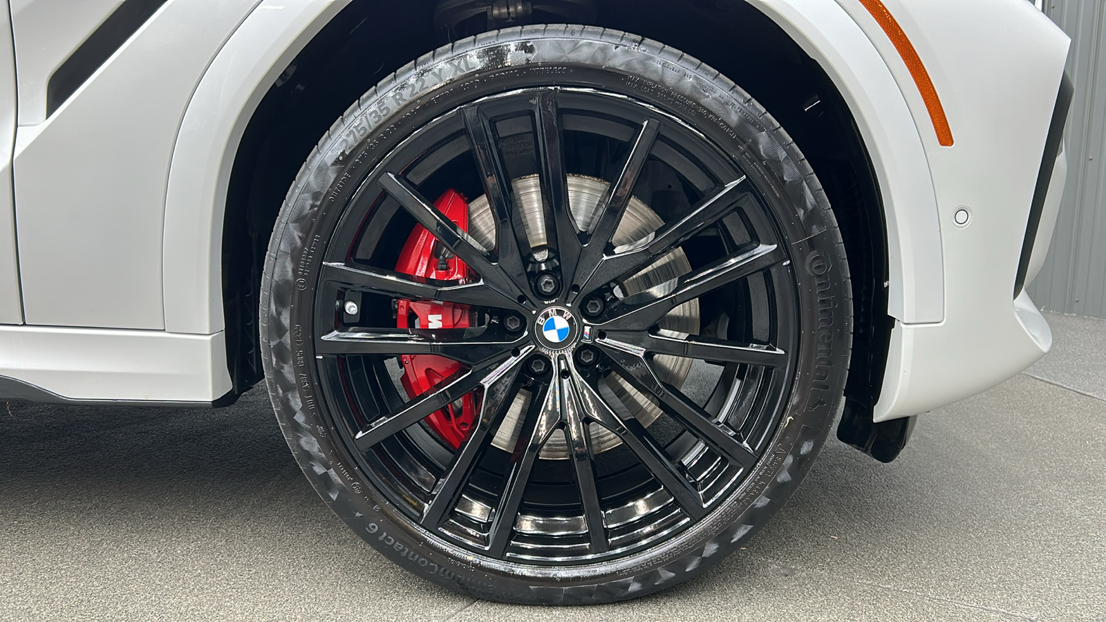 2022 BMW X6 M50i 11