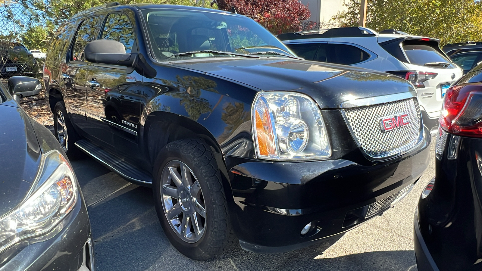 2010 GMC Yukon Denali 13