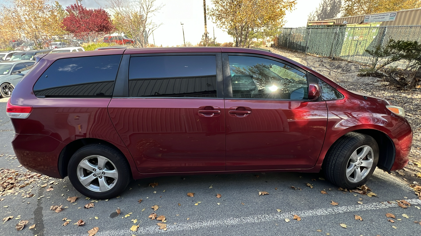 2012 Toyota Sienna LE 9