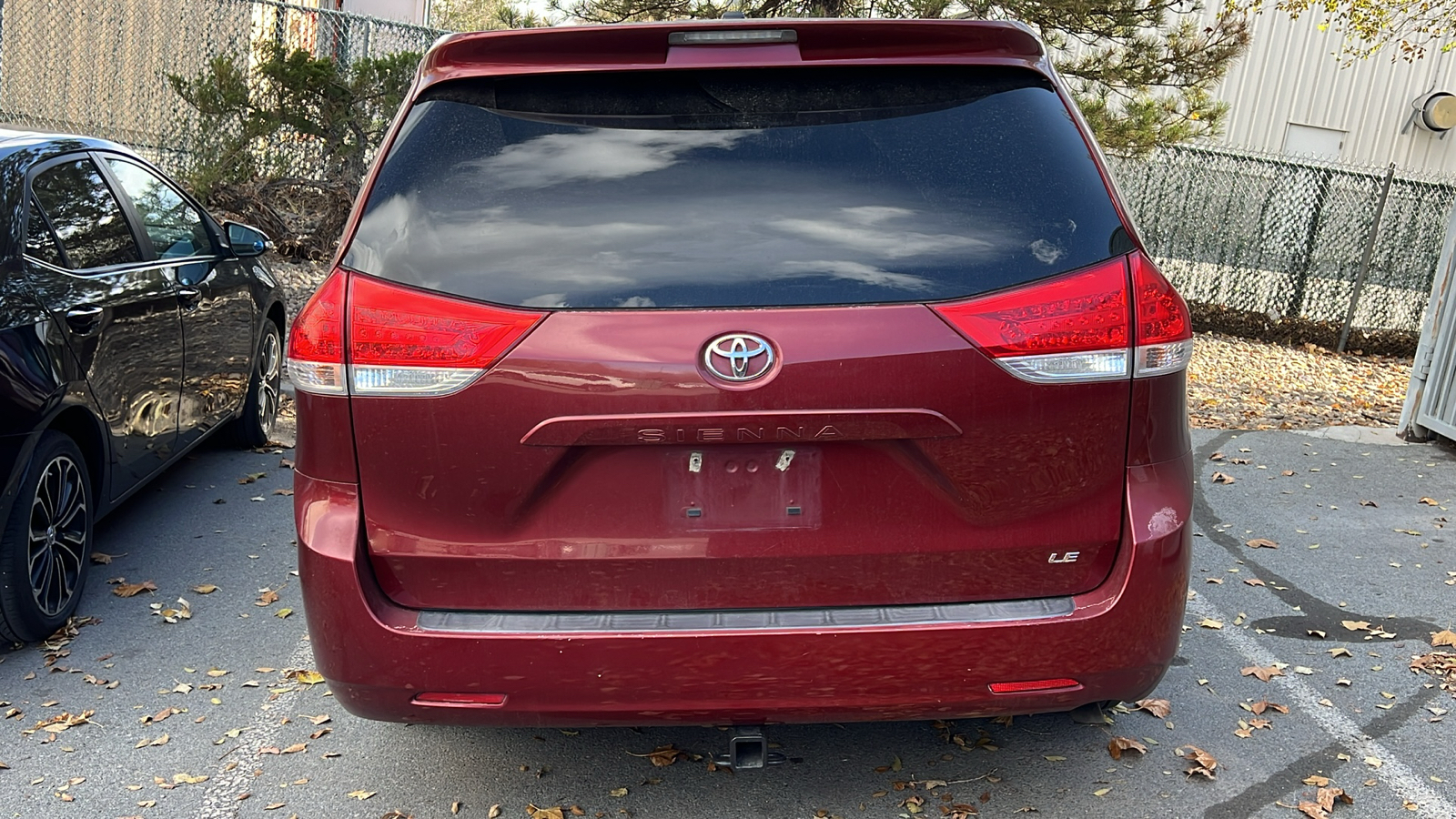 2012 Toyota Sienna LE 11