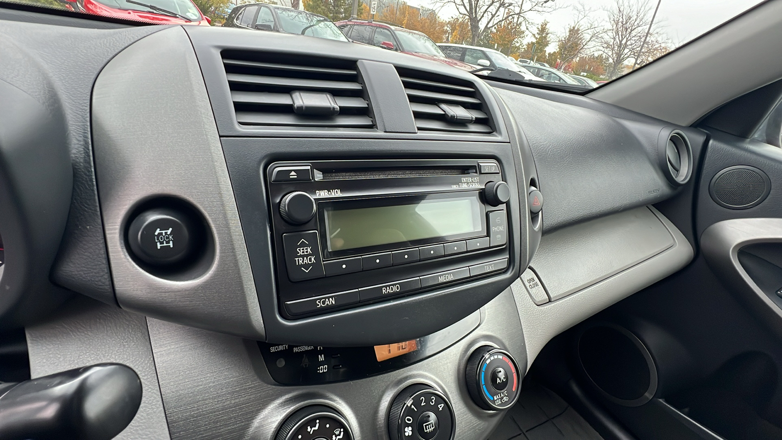 2012 Toyota RAV4 BASE 16