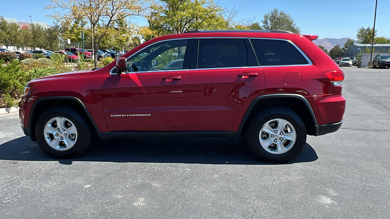 2014 Jeep Grand Cherokee Laredo 3