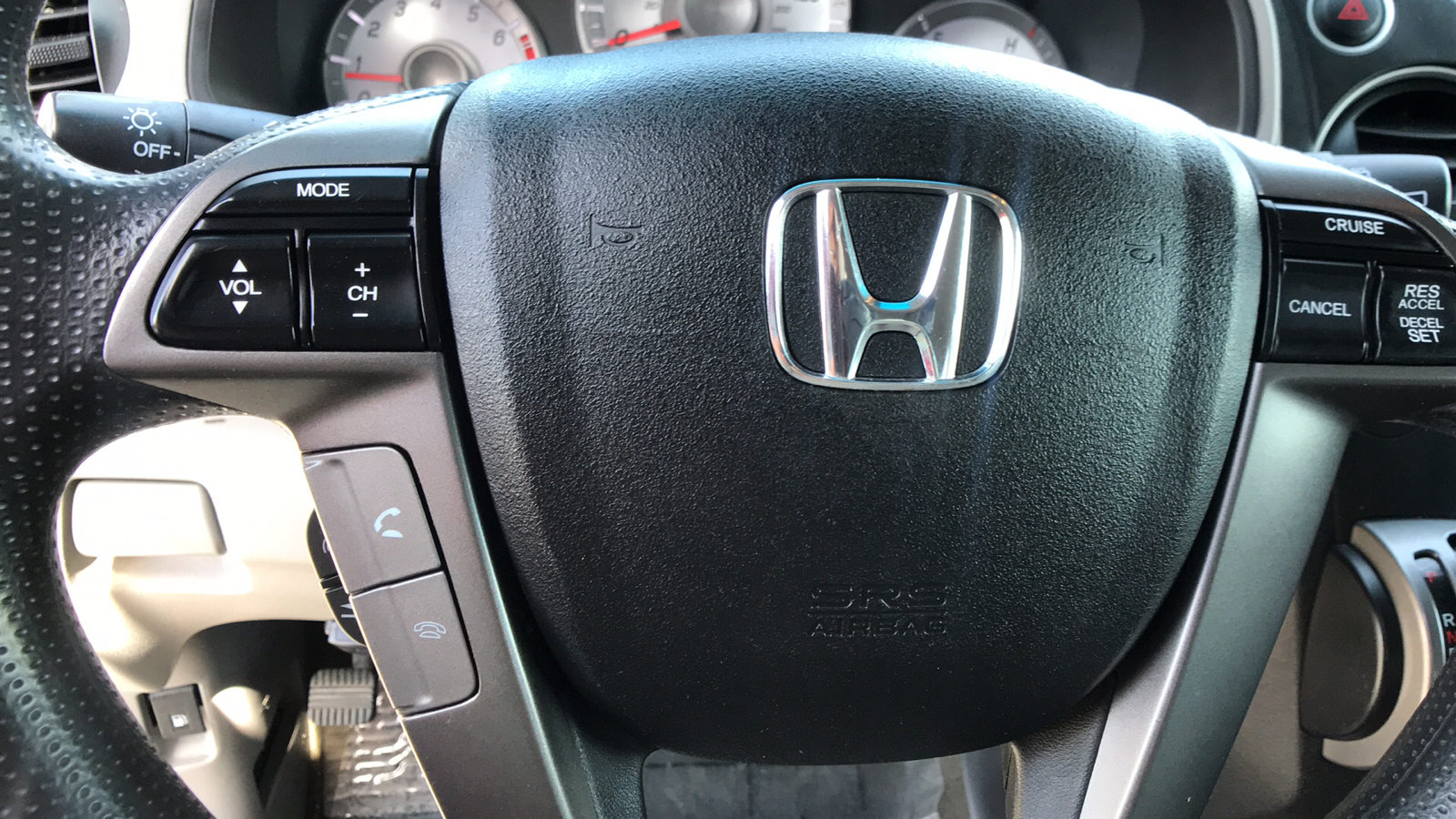 2015 Honda Pilot LX 27