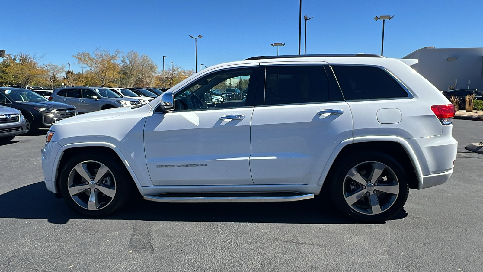 2015 Jeep Grand Cherokee Overland 3