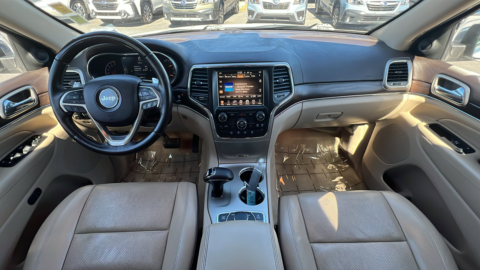 2015 Jeep Grand Cherokee Overland 10