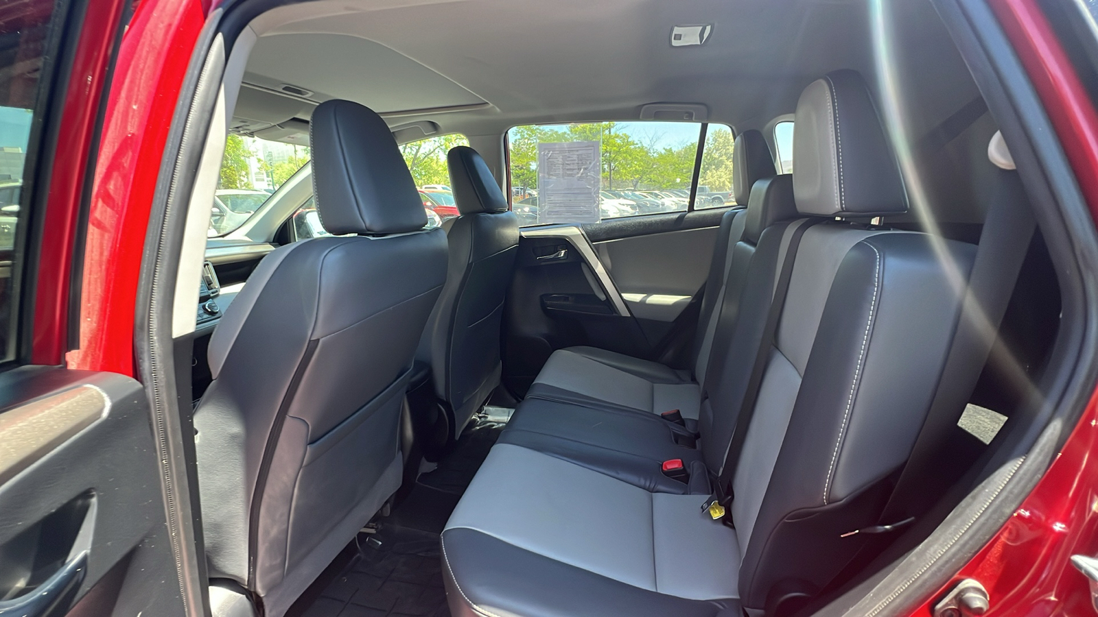 2015 Toyota RAV4 Limited 13