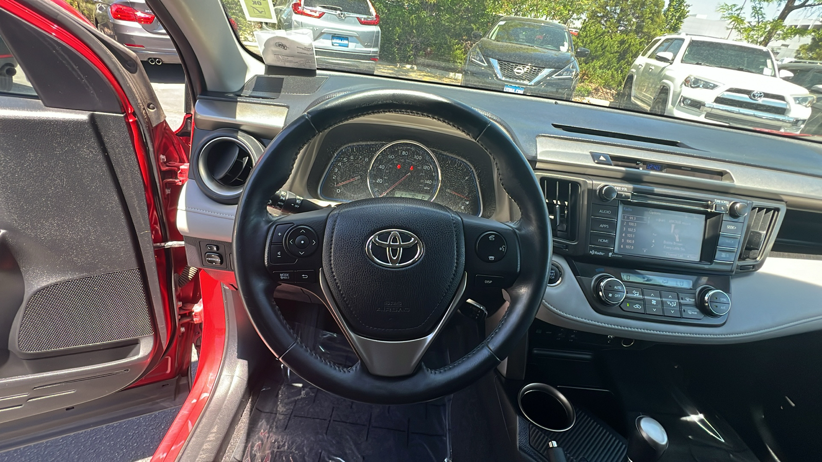 2015 Toyota RAV4 Limited 15