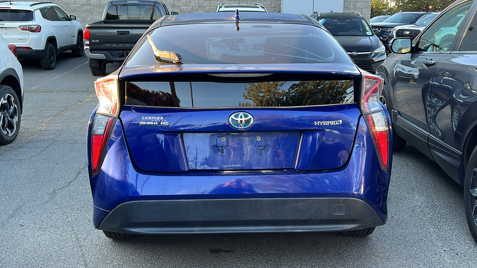 2016 Toyota Prius Three 13