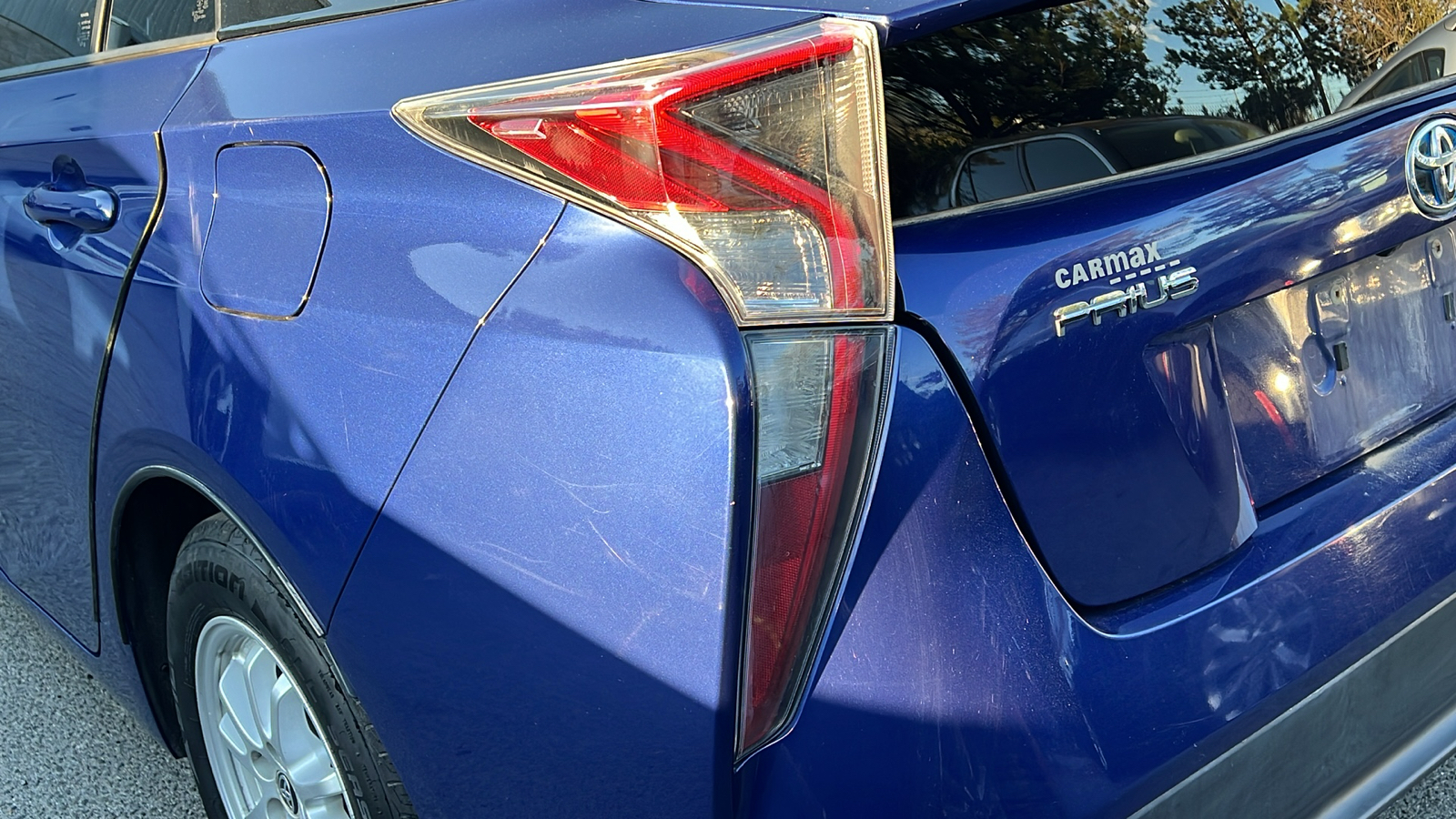 2016 Toyota Prius Three 14